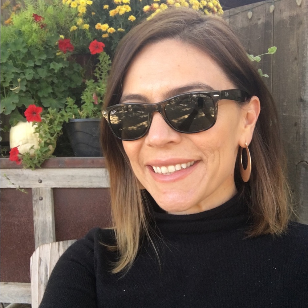 Meet your Posher, Fabiola